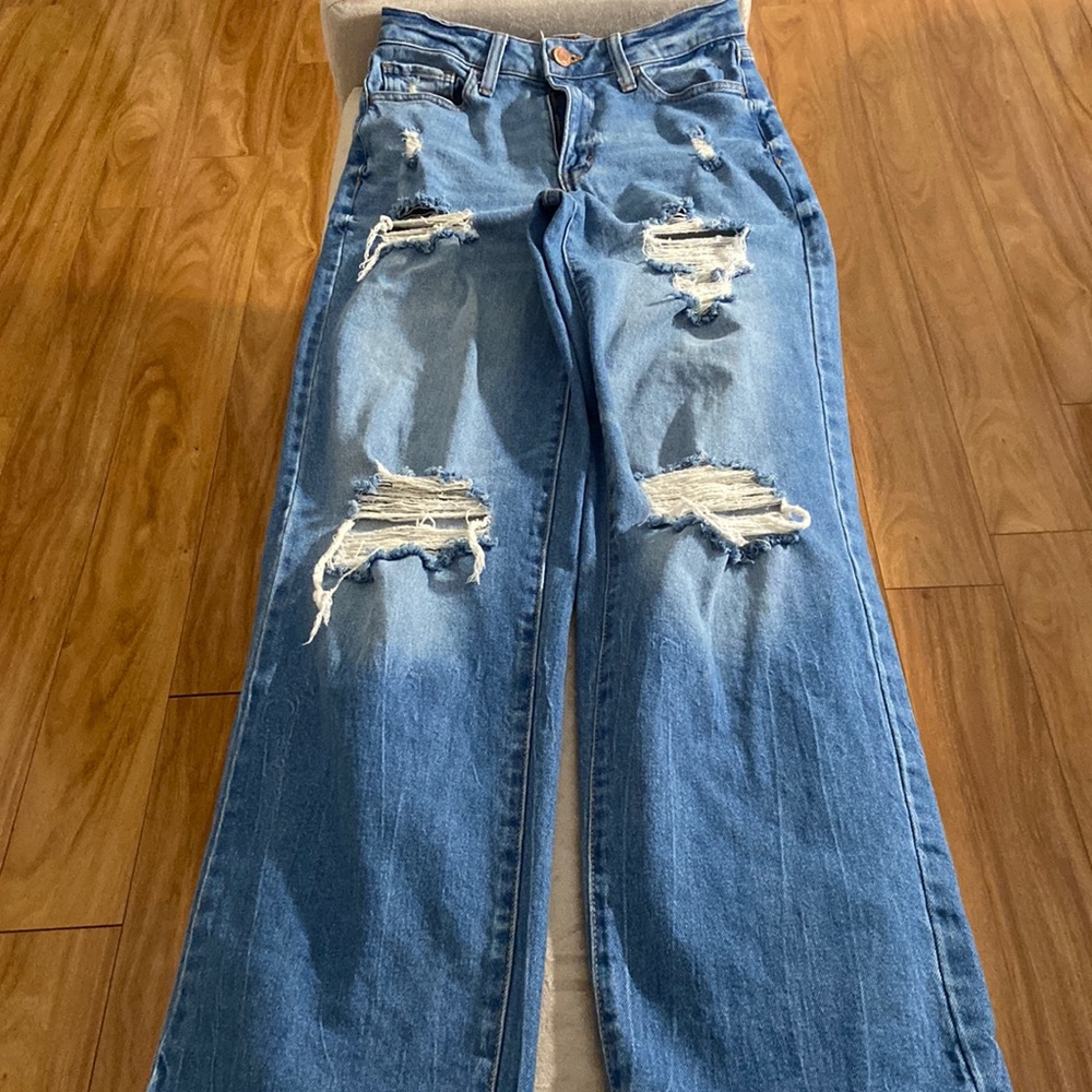 So Woman jeans with rips  and wide leg size 5 Preloved